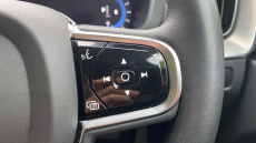 Volvo XC60 2.0 B5P Plus Dark 5dr AWD Geartronic Petrol Estate